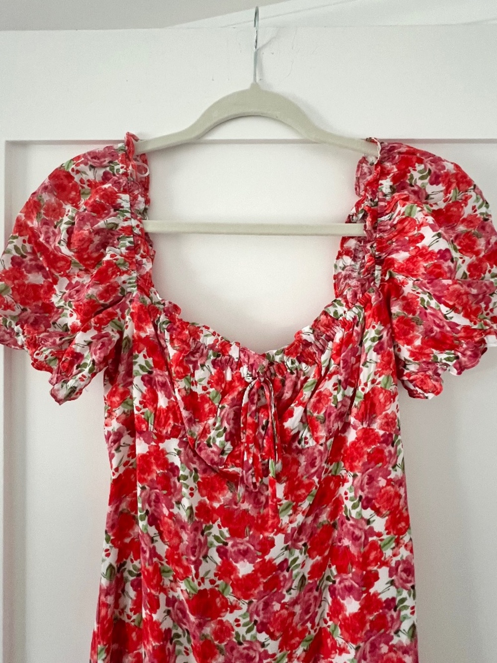 WAYF Floral Maxi Dress NWT, Red/Purple Roses Size XS